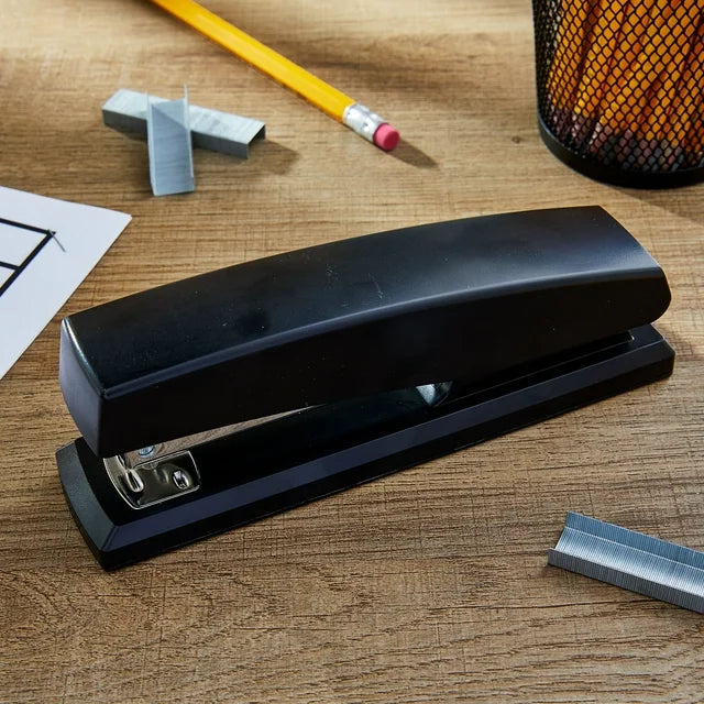 Pen+Gear 20-Sheet Desktop Stapler with 1250 Staples, Black