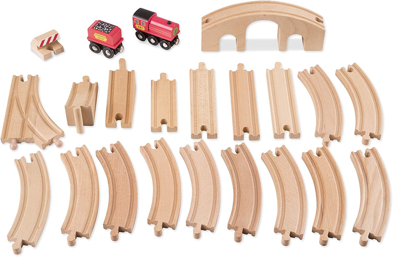 Melissa & Doug Classic Wooden Figure Eight Train Set (22 pcs)